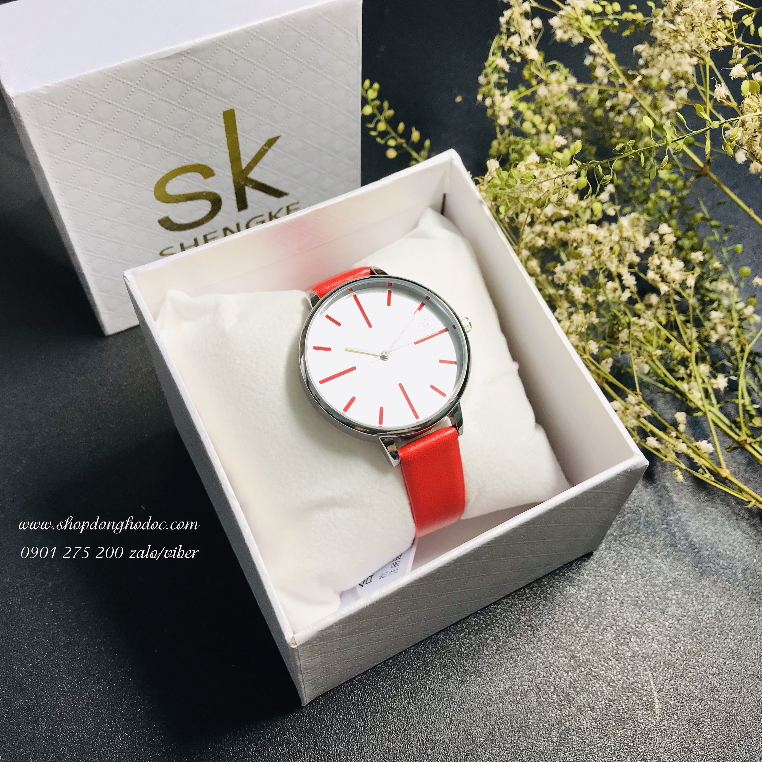 Đồng hồ nữ dây da mặt tròn size to đỏ quý phái Shengke SK ĐHĐ11202