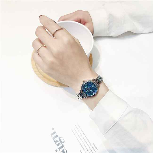 Đồng hồ nữ dây kim loại bạc mặt tròn xanh dương hiện đại ĐHĐ16002
