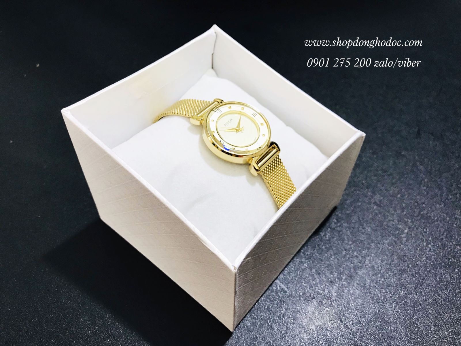Đồng hồ nữ dây kim loại lưới mặt tròn vàng sang chảnh Julius 728 ĐHĐ24001