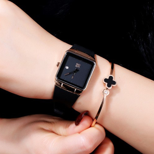 Đồng hồ nữ dây Silicon mặt vuông đen cá tính Guou ĐHĐ23305